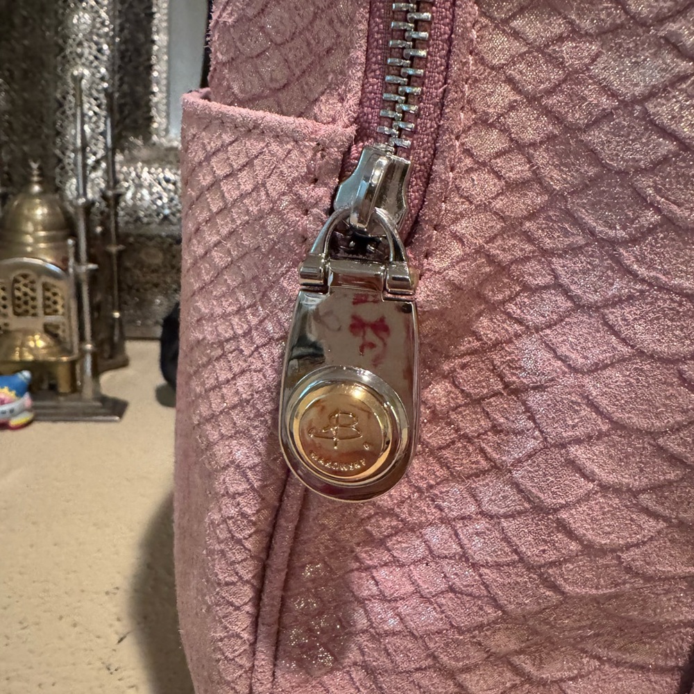 B. Makowsky Pink Textured Travel Bag - Picture 3 of 5